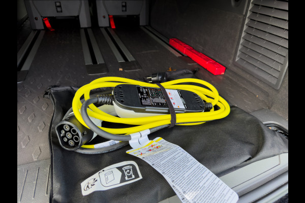 Volkswagen California Coast 1.5 eHybrid 4motion | Kanteldak | Carplay | Full option | Soh (batterijcheck) Waarde 100 %