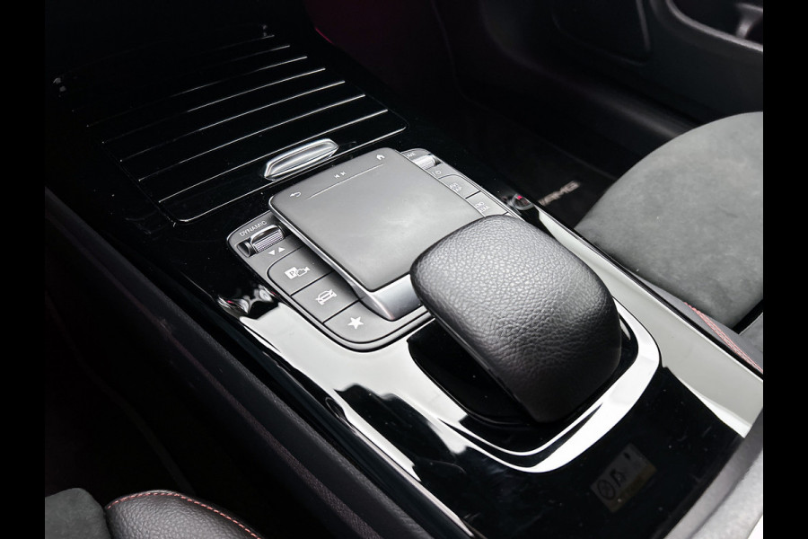 Mercedes-Benz CLA-Klasse Shooting Brake 200 Business Solution AMG AMG line | Night Pakket | Ledkoplampen | Sfeerverlichting | Stoelverwarming. Inclusief 24 maanden Mercedes-Benz Certified garantie voor Europa.