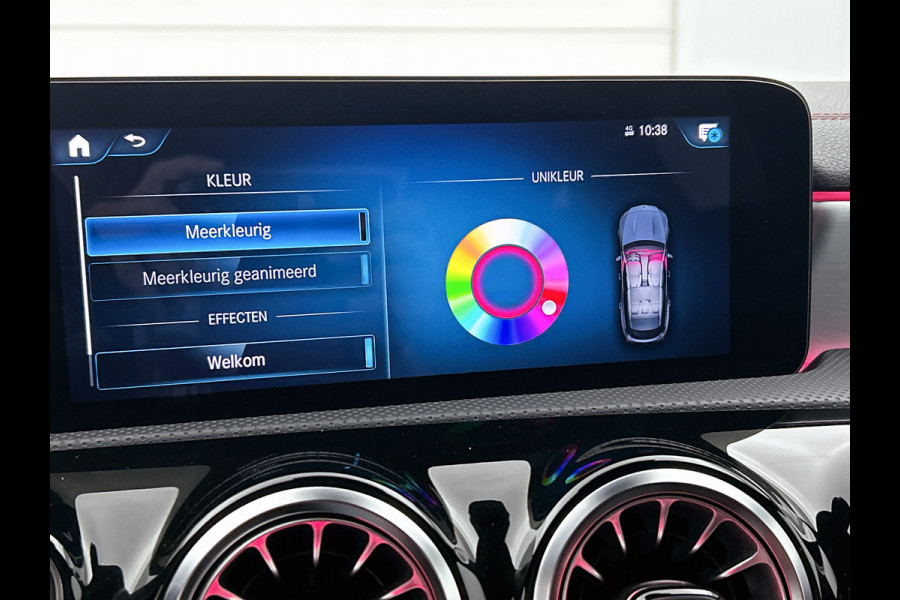 Mercedes-Benz CLA-Klasse Shooting Brake 200 Business Solution AMG AMG line | Night Pakket | Ledkoplampen | Sfeerverlichting | Stoelverwarming. Inclusief 24 maanden Mercedes-Benz Certified garantie voor Europa.