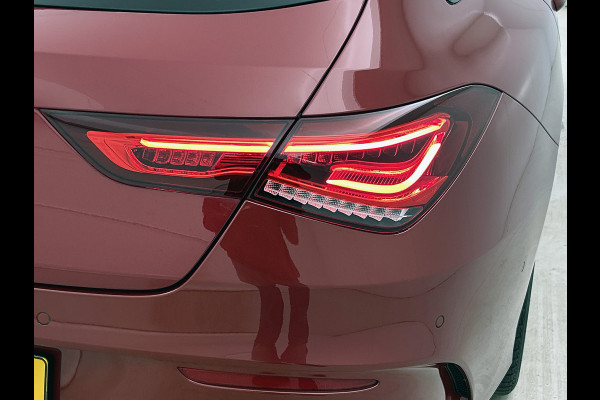 Mercedes-Benz CLA-Klasse Shooting Brake 200 Business Solution AMG AMG line | Night Pakket | Ledkoplampen | Sfeerverlichting | Stoelverwarming. Inclusief 24 maanden Mercedes-Benz Certified garantie voor Europa.