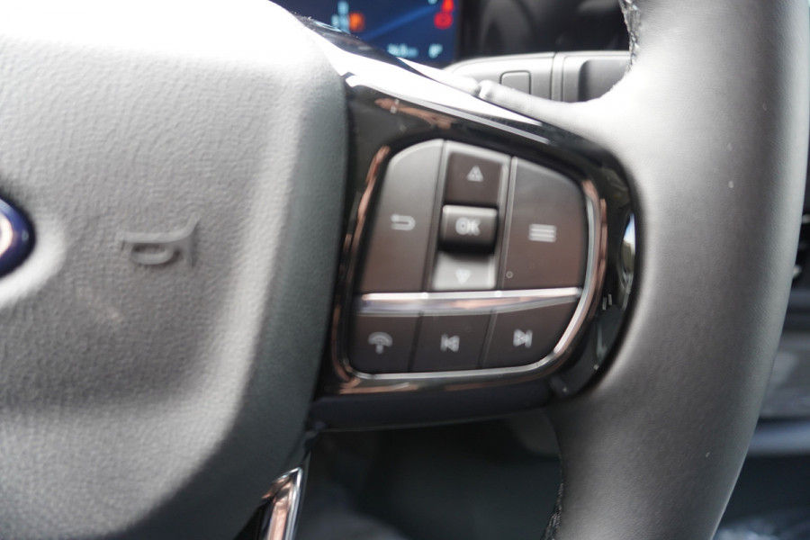 Ford E-Transit Cust. 320L L2H1 Limited 65 kWh 160KW/218PK Automaat met POWERPACK Nr. V029 | Airco | Cruise | Apple CP| 20"LM velgen | Trekhaak | Spoilers DEMO
