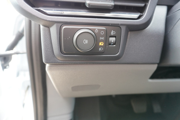 Ford E-Transit Cust. 320L L2H1 Limited 65 kWh 160KW/218PK Automaat met POWERPACK Nr. V029 | Airco | Cruise | Apple CP| 20"LM velgen | Trekhaak | Spoilers DEMO