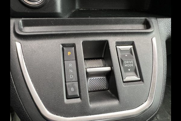 Peugeot e-Expert EV L2 75 kWh Techno Assist