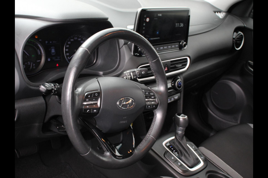 Hyundai Kona 1.6 GDI HEV Comfort Smart Automaat Climate control Cruise control Stoelverwarming Stuurverwarming Camera Parkeersensoren Lichtmetalen velgen Apple Carplay/ Android Auto