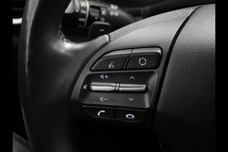 Hyundai Kona 1.6 GDI HEV Comfort Smart Automaat Climate control Cruise control Stoelverwarming Stuurverwarming Camera Parkeersensoren Lichtmetalen velgen Apple Carplay/ Android Auto