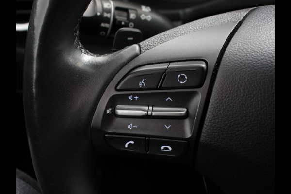 Hyundai Kona 1.6 GDI HEV Comfort Smart Automaat Climate control Cruise control Stoelverwarming Stuurverwarming Camera Parkeersensoren Lichtmetalen velgen Apple Carplay/ Android Auto
