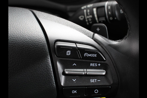 Hyundai Kona 1.6 GDI HEV Comfort Smart Automaat Climate control Cruise control Stoelverwarming Stuurverwarming Camera Parkeersensoren Lichtmetalen velgen Apple Carplay/ Android Auto