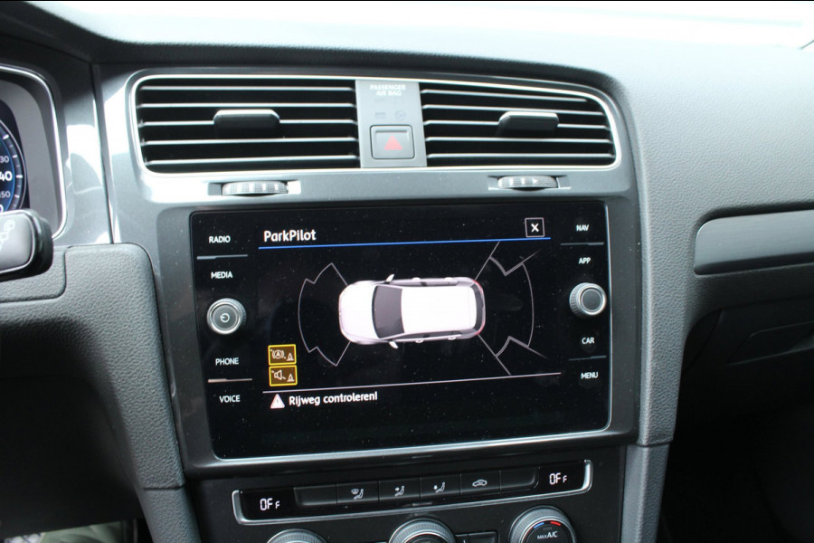 Volkswagen e-Golf E-DITION SoH 90% NL-Auto NAP
