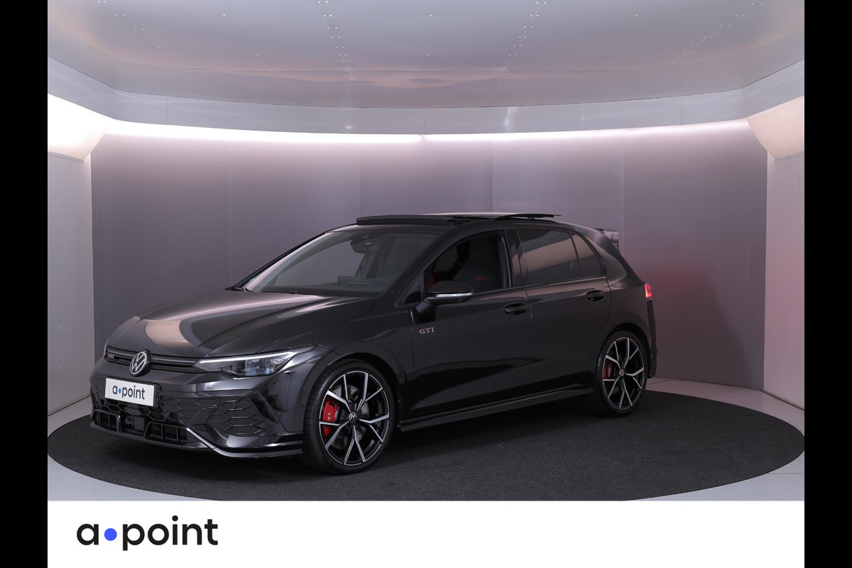 Volkswagen Golf 2.0 TSI GTI Clubsport 300 pk Automaat (DSG) | Verlengde garantie | Navigatie | Panoramadak | Parkeersensoren (Park assist) | Rondomzicht camera | Stoelverwarming | Head-up display |