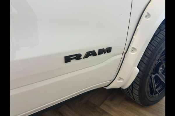 Dodge Ram 1500 5.7 V8 4x4 Crew Cab Limited|1e EIGENAAR|PANO|VOL OPTIES!