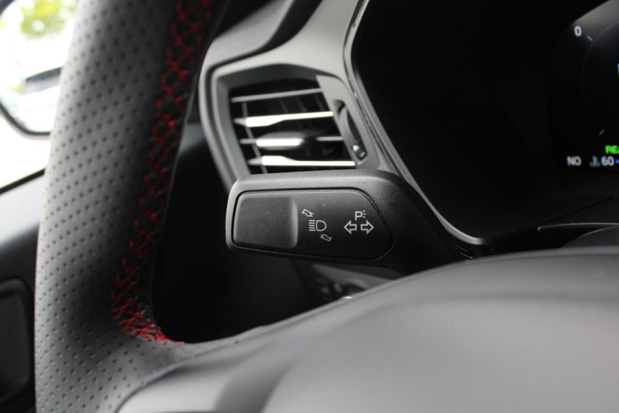 Ford Kuga 2.5 PHEV ST-Line X | Adaptive Cruise Control | AGR Stoelen | Stoel + Stuurverwarming | Panorama Dak | Camera | Navigatie |