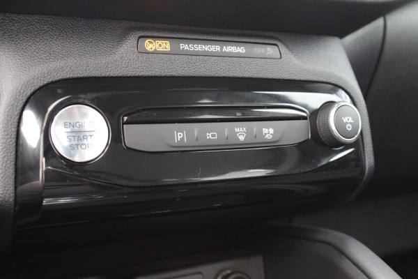 Ford Kuga 2.5 PHEV ST-Line X | Adaptive Cruise Control | AGR Stoelen | Stoel + Stuurverwarming | Panorama Dak | Camera | Navigatie |