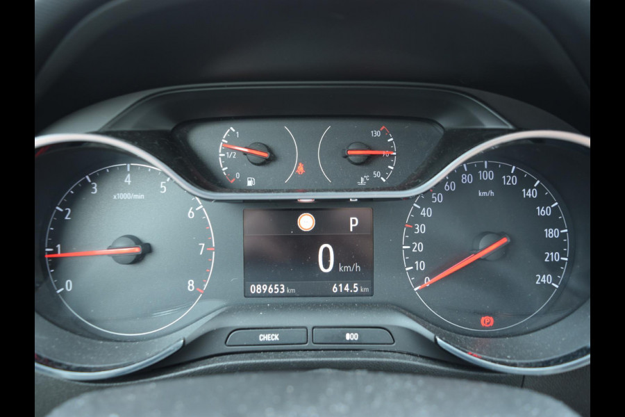 Opel Crossland X 1.2 Turbo Innovation NAVIGATIE & CARPLAY | PARKEERSENSOREN | E.C.C. |