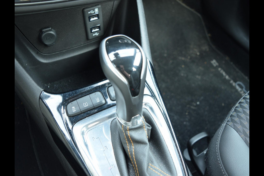 Opel Crossland X 1.2 Turbo Innovation NAVIGATIE & CARPLAY | PARKEERSENSOREN | E.C.C. |