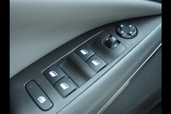 Opel Crossland X 1.2 Turbo Innovation NAVIGATIE & CARPLAY | PARKEERSENSOREN | E.C.C. |