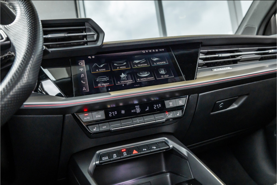 Audi S3 Sportback 2.0 TFSI quattro - Panorama | ACC | Achteruitrijcamera | Sfeerverlichting