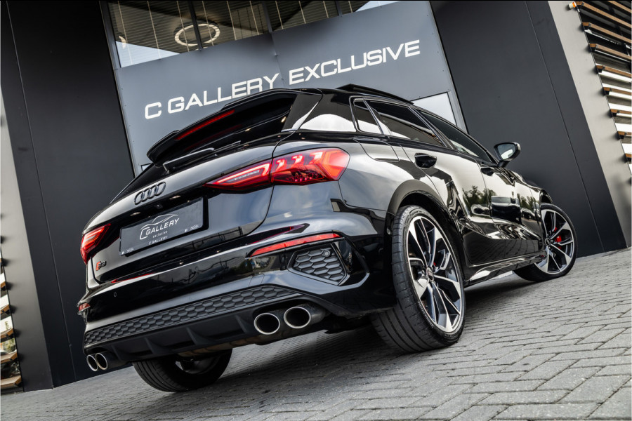 Audi S3 Sportback 2.0 TFSI quattro - Panorama | ACC | Achteruitrijcamera | Sfeerverlichting