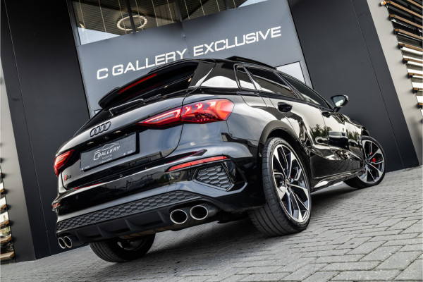 Audi S3 Sportback 2.0 TFSI quattro - Panorama | ACC | Achteruitrijcamera | Sfeerverlichting