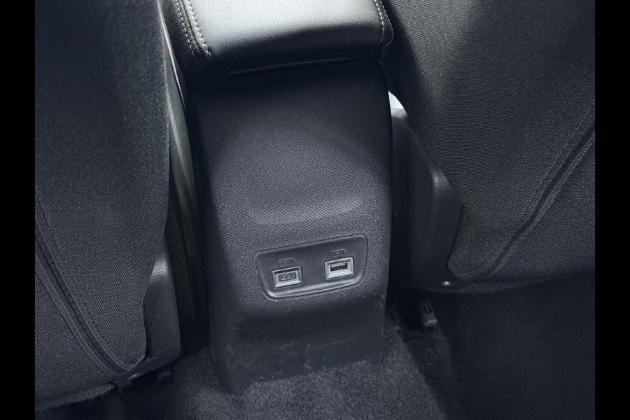 Peugeot 2008 1.2 Hybrid 136 Allure ADAPTIVE CRUISE CONTROL| ACHTERUITRIJCAMERA| APPLE CARPLAY/ ANDROID AUTO| DODE HOEK SENSOR | FABRIEKSGARANTIE TOT 2027 | RIJKLAAR PRIJS |