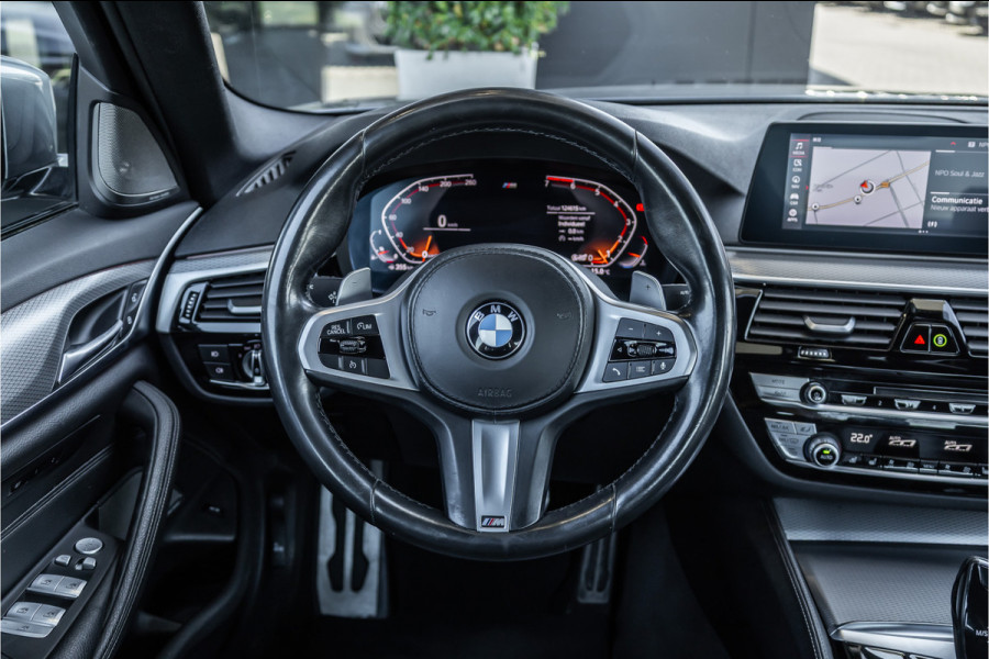 BMW 5 Serie 520i High Executive Edition - M Sport | H&K | Stoelkoeling | Memory | HUD