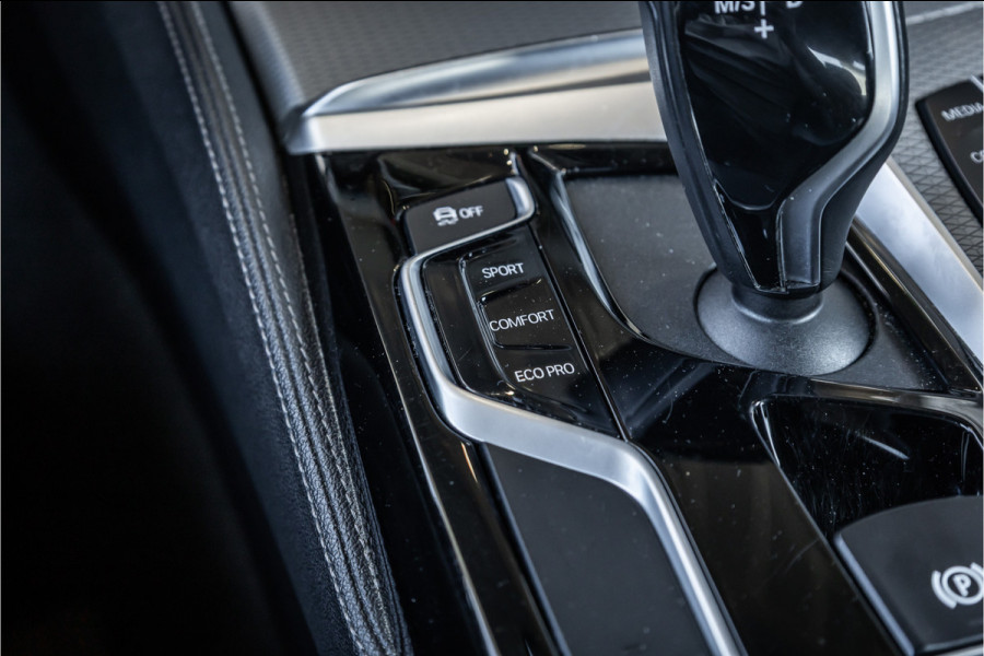 BMW 5 Serie 520i High Executive Edition - M Sport | H&K | Stoelkoeling | Memory | HUD