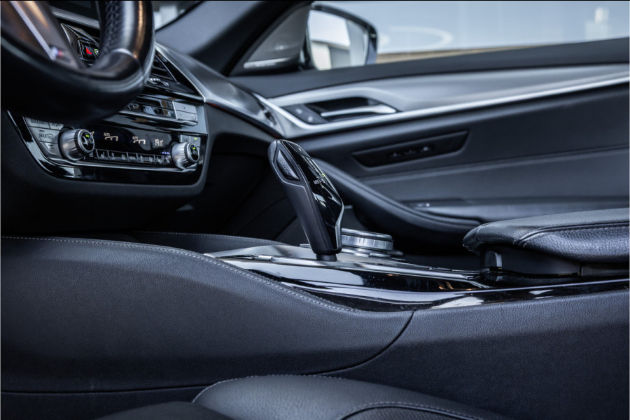 BMW 5 Serie 520i High Executive Edition - M Sport | H&K | Stoelkoeling | Memory | HUD