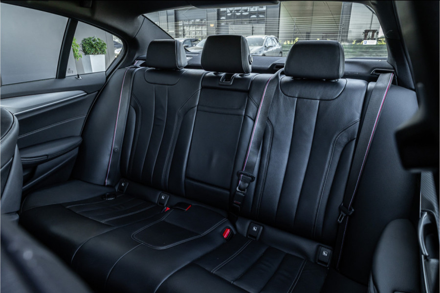 BMW 5 Serie 520i High Executive Edition - M Sport | H&K | Stoelkoeling | Memory | HUD
