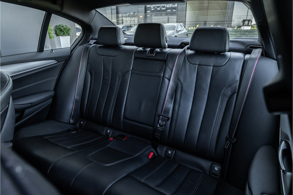 BMW 5 Serie 520i High Executive Edition - M Sport | H&K | Stoelkoeling | Memory | HUD