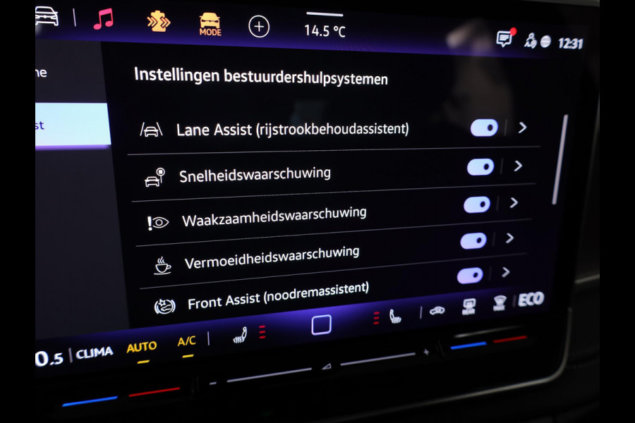 Volkswagen Tayron 1.5 eHybrid Life Edition 204PK PHEV | Verlengde garantie | Trekhaak wegklapbaar | Stoel- en stuurverwarming | 20" LM velgen |