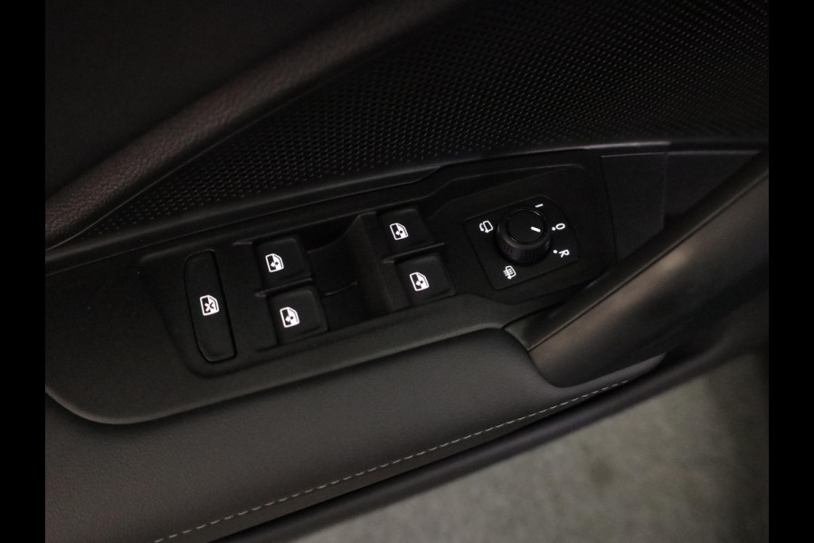 Volkswagen Tayron 1.5 eHybrid Life Edition 204PK PHEV | Verlengde garantie | Trekhaak wegklapbaar | Stoel- en stuurverwarming | 20" LM velgen |