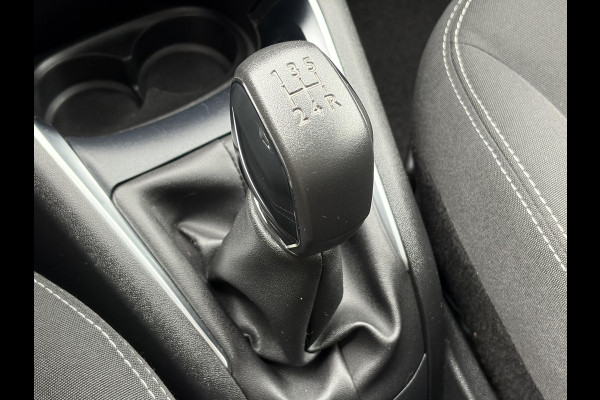 Peugeot 208 1.2 PureTech Blue Lion Dealer Onderhouden,Navi,Trekhaak,5 Deurs,Pdc,Airco,Cruise,D-riem vv in 2024,N.A.P,Apk tot 09-2026