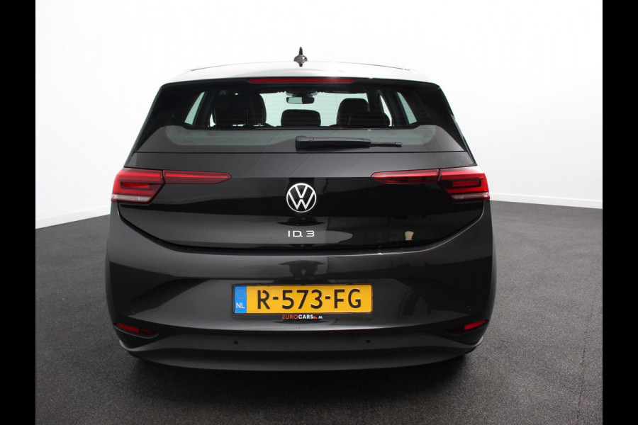 Volkswagen ID.3 Pro 58 kWh SOH 90% 18"Lichtmetalen Velgen Navigatie Parkeer sensoren Adaptive Cruise Control Climate Control