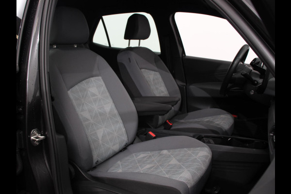 Volkswagen ID.3 Pro 58 kWh SOH 90% 18"Lichtmetalen Velgen Navigatie Parkeer sensoren Adaptive Cruise Control Climate Control