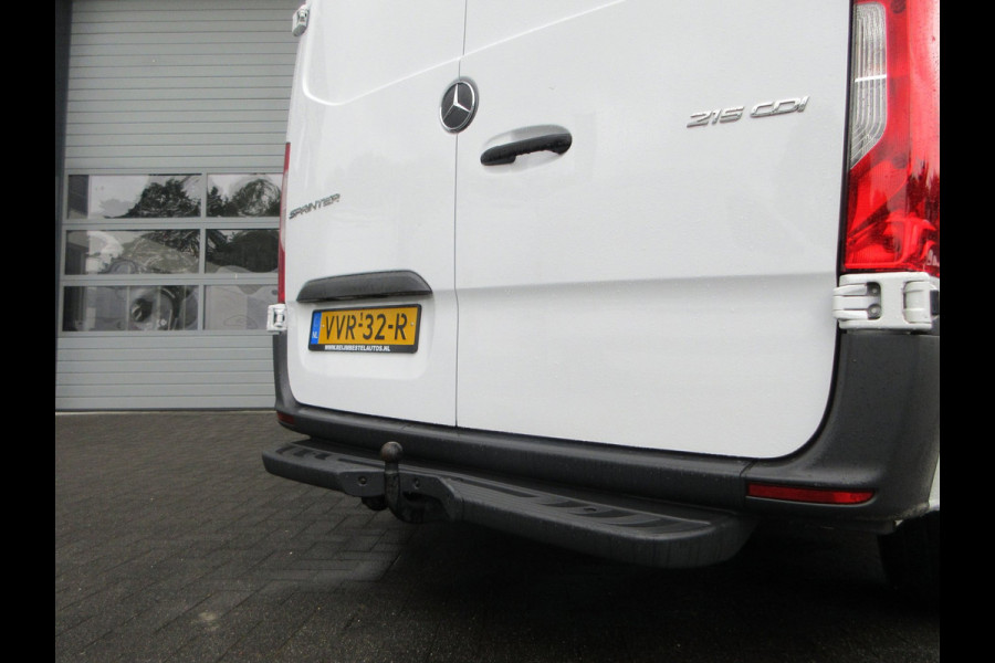 Mercedes-Benz Sprinter 215 CDI L2H2 Airco, Camera, Navigatie ,Trekhaak ,3-Zits.