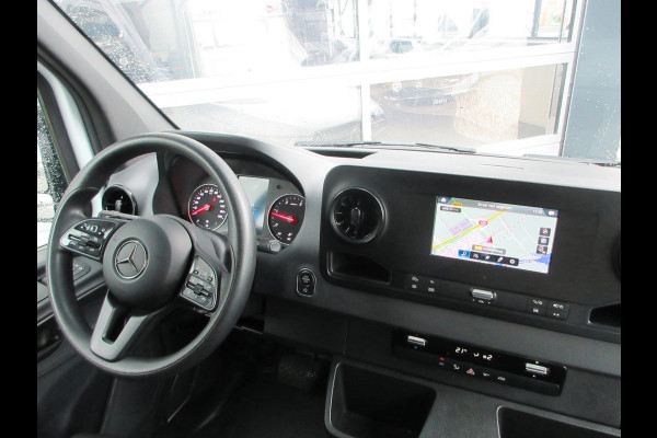 Mercedes-Benz Sprinter 215 CDI L2H2 Airco, Camera, Navigatie ,Trekhaak ,3-Zits.