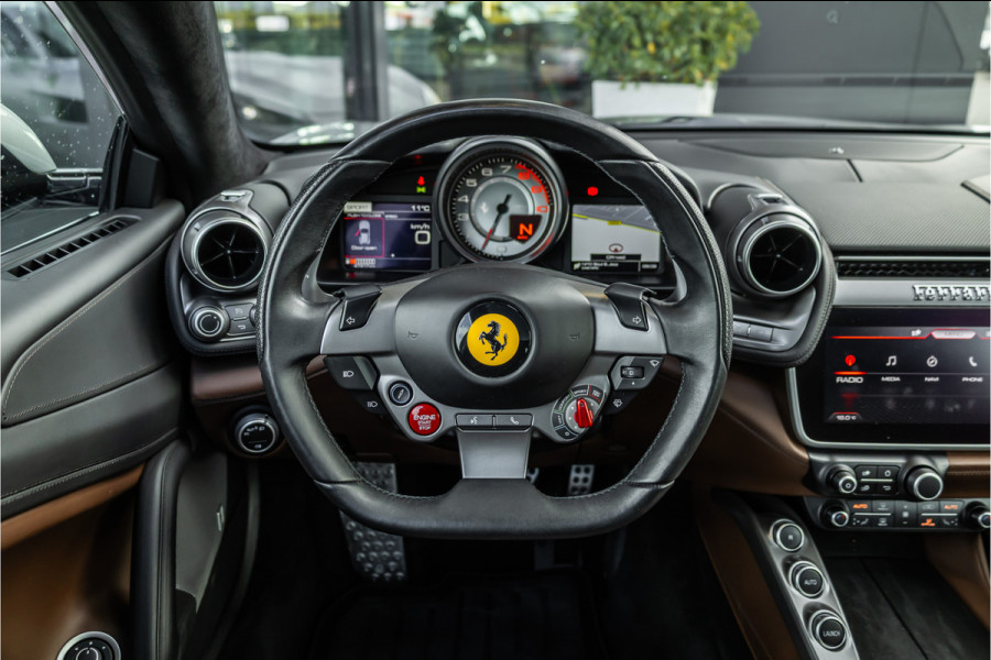 Ferrari GTC4Lusso T 3.9 V8 - Panorama | Passenger Display | Memory | JBL