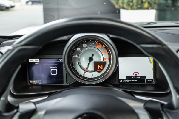 Ferrari GTC4Lusso T 3.9 V8 - Panorama | Passenger Display | Memory | JBL