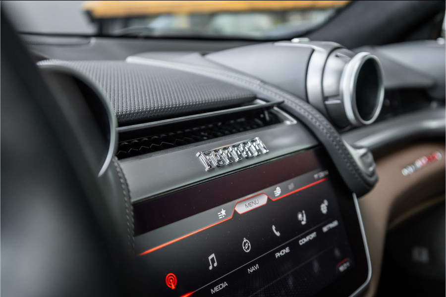 Ferrari GTC4Lusso T 3.9 V8 - Panorama | Passenger Display | Memory | JBL