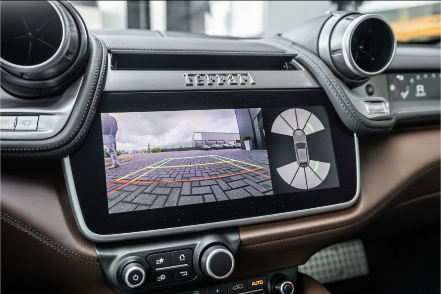 Ferrari GTC4Lusso T 3.9 V8 - Panorama | Passenger Display | Memory | JBL