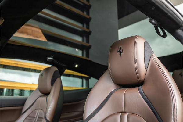 Ferrari GTC4Lusso T 3.9 V8 - Panorama | Passenger Display | Memory | JBL