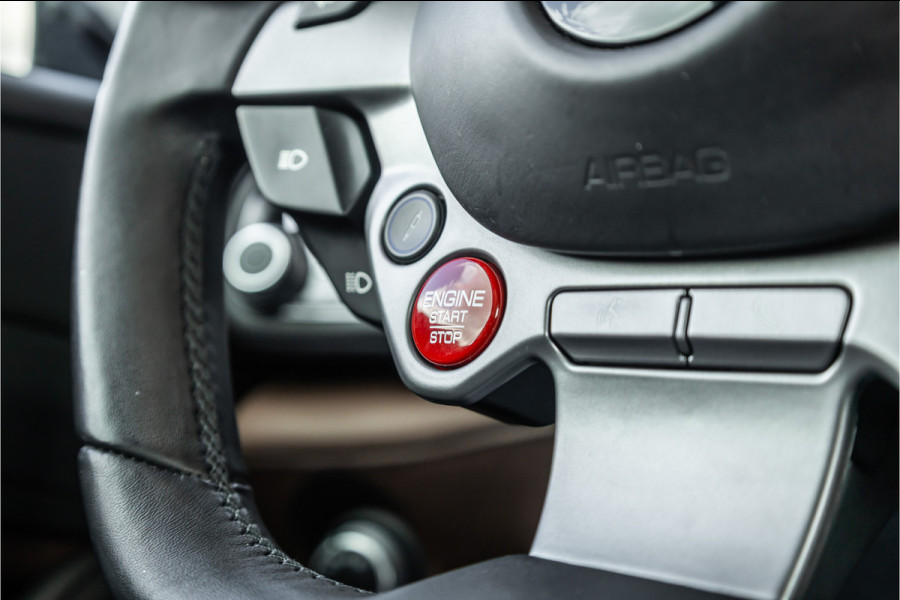 Ferrari GTC4Lusso T 3.9 V8 - Panorama | Passenger Display | Memory | JBL