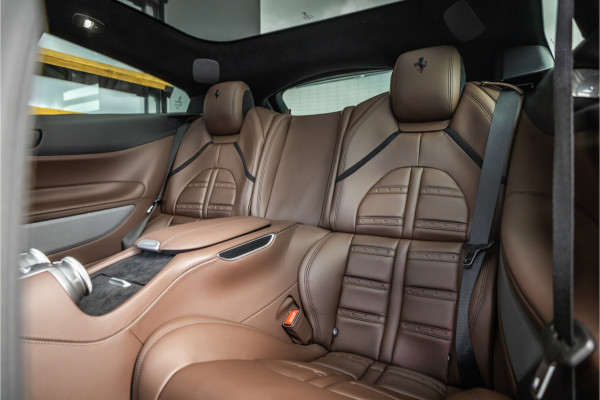 Ferrari GTC4Lusso T 3.9 V8 - Panorama | Passenger Display | Memory | JBL