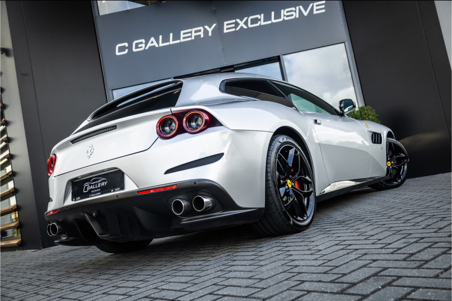 Ferrari GTC4Lusso T 3.9 V8 - Panorama | Passenger Display | Memory | JBL