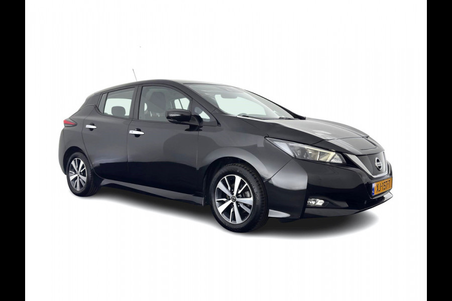 Nissan Leaf N-Connecta 40 kWh (INCL-BTW) Aut. *HEATPUMP | NAVI-FULLMAP | TOPVIEW | KEYLESS | BLINDSPOT |  DIGI-COCKPIT | HEATED-COMFORTSEATS | DAB | PRIVACYGLASS | ECC | ADAPTIVE-CRUISE | PDC | CARPLAY | 16"ALU*