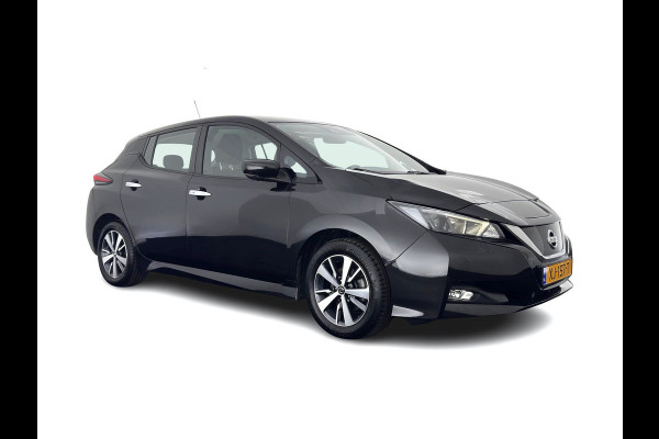 Nissan Leaf N-Connecta 40 kWh (INCL-BTW) Aut. *HEATPUMP | NAVI-FULLMAP | TOPVIEW | KEYLESS | BLINDSPOT |  DIGI-COCKPIT | HEATED-COMFORTSEATS | DAB | PRIVACYGLASS | ECC | ADAPTIVE-CRUISE | PDC | CARPLAY | 16"ALU*