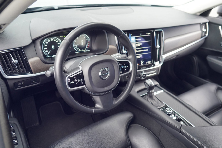 Volvo V90 Cross Country 2.0 T5 / NL-Auto / 133dkm NAP / Camera / Side-Assist / Leder / Navi / Cruise