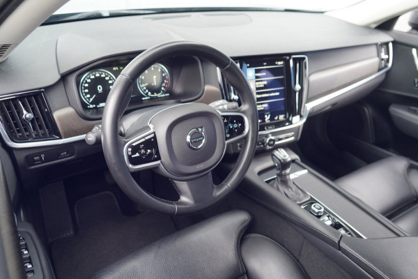 Volvo V90 Cross Country 2.0 T5 / NL-Auto / 133dkm NAP / Camera / Side-Assist / Leder / Navi / Cruise