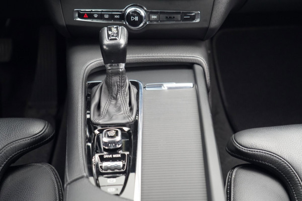 Volvo V90 Cross Country 2.0 T5 / NL-Auto / 133dkm NAP / Camera / Side-Assist / Leder / Navi / Cruise