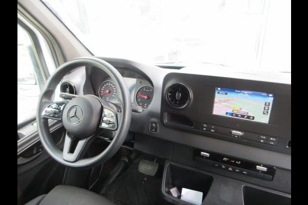 Mercedes-Benz Sprinter 215 CDI L2H2 Airco, Camera, Navigatie ,Trekhaak ,3-Zits.