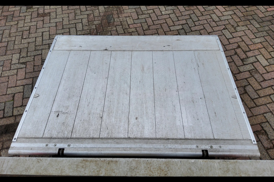 Renault Master 165.35 - V-74-PLN - OPBOUW + LAADKLEP 750 KG. - EURO 6